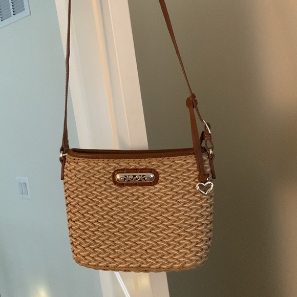 Brighten Elana Messenger Bag - Picture 2 of 12